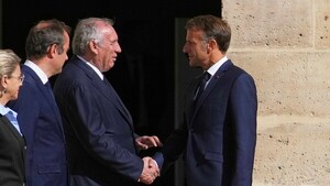 Bayrou va a presentar su dimisión a Macron que nombrará a un nuevo primer ministro