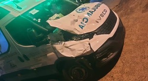 Yby Yaú: ambulancia que trasladaba a un herido de bala chocó contra una vaca
