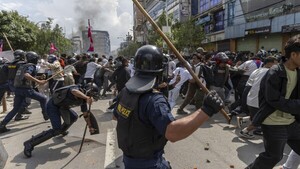 El despertar de la "Generación Z" en Nepal: Derrocan al Gobierno en 24 horas y queman el Congreso