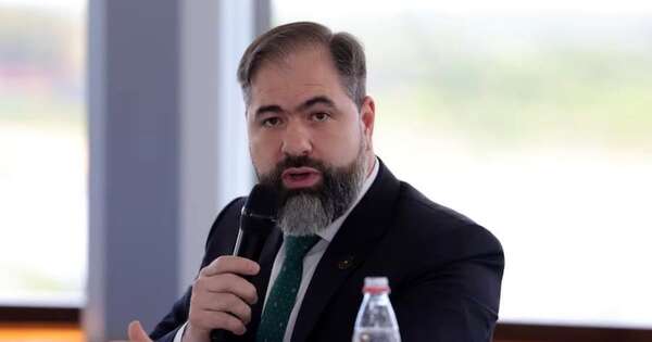 La Nación / Reajuste salarial a guardiacárceles será según capacitación y experiencia, afirma ministro