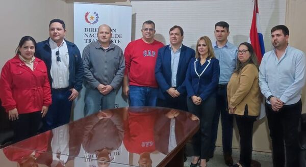 Nuevo gremio de transportistas de cargas internacionales se presentó ante Dinatran