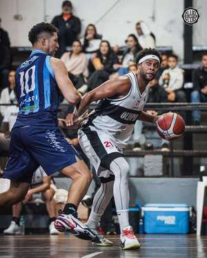 Baloncesto: El campeón se impone a San José - Polideportivo - ABC Color