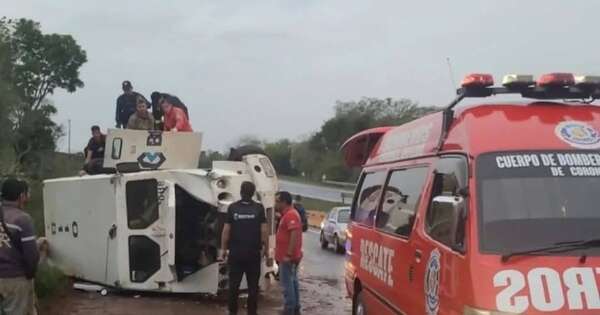 Diario HOY | Camión de caudales sufre accidente en Coronel Oviedo: un custodio falleció