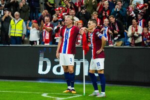 Versus / Haaland se luce con repóker de goles y Noruega se acerca al Mundial