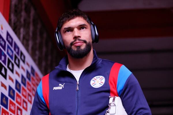 La selección de Paraguay llegó al Nacional para enfrentar a Perú - Selección Paraguaya - ABC Color