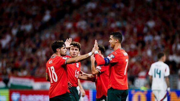 Portugal cumple en Budapest
