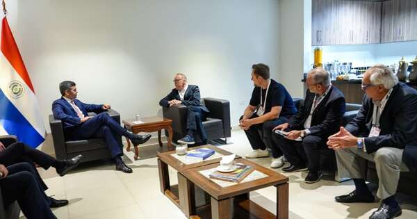 La Nación / Peña se reúne con empresarios en materia de conectividad aérea, energía y agricultura