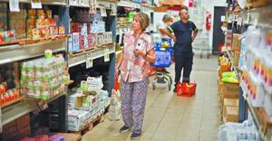 Economía argentina retrocedió 0,7%