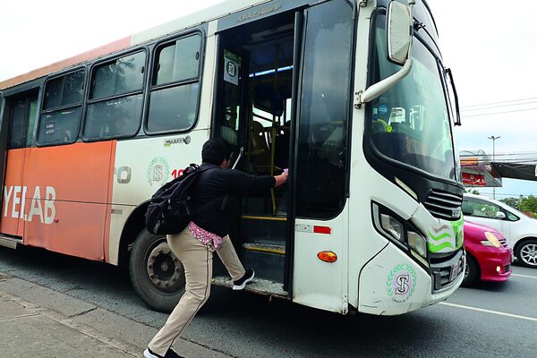 Reforma del transporte público aprobada con modificaciones - La Tribuna