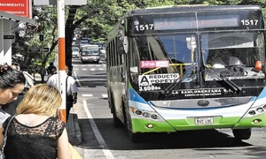 Proyecto de Ley del transporte avanza pese a las protestas de choferes y de la oposición - OviedoPress