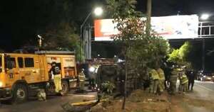La Nación / Accidente sobre Mariscal López dejó un fallecido y una mujer herida
