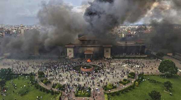 El Ejército intenta restablecer el orden en Nepal ante una violencia creciente de las protestas - San Lorenzo Hoy