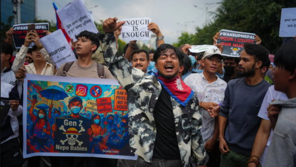 Rebelión de la Generación Z: Derrocan a gobierno de Nepal tras prohibir uso de las redes sociales
