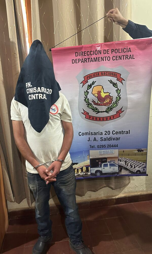 Popular / Bandido apretó a policía