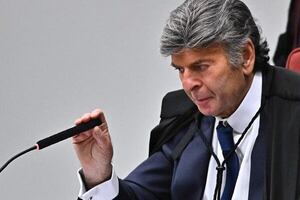 El tercer juez del caso Bolsonaro pide anular el proceso por “incompetencia” del Supremo - Mundo - ABC Color