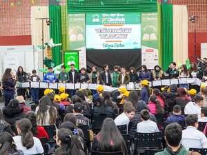 Libroferia Encarnación: Cerca de 2.000 estudiantes beneficiados por proyectos de promoción de lectura - Literatura - ABC Color