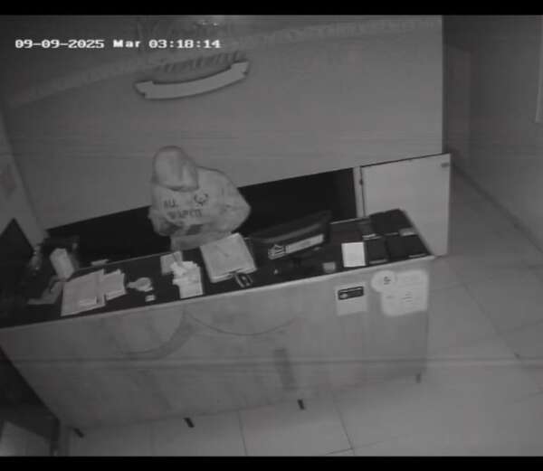 Joven con antecedentes y orden de captura es detenido por hurtar en local gastronómico de Encarnación - Policiales - ABC Color