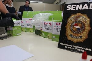 Popular / En encomiendas con alimentos asiáticos, hallan macoña tipo wax