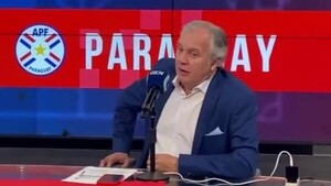 Popular / (VIDEO) ¡Salvador Hícar y un comentario en vivo que hizo reír al rollo!
