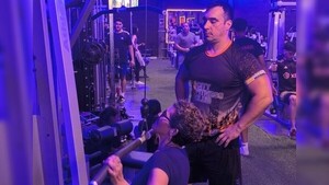 La sorprendente historia de la abue fit de 79 años que entrena a full