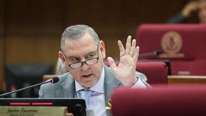 Colorados rechazan investigar a fiscal que cantó Polca Colorada con intendenta