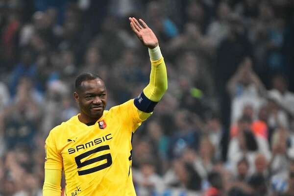 Mandanda, campeón del mundo en 2018, anuncia su retiro - Fútbol - ABC Color