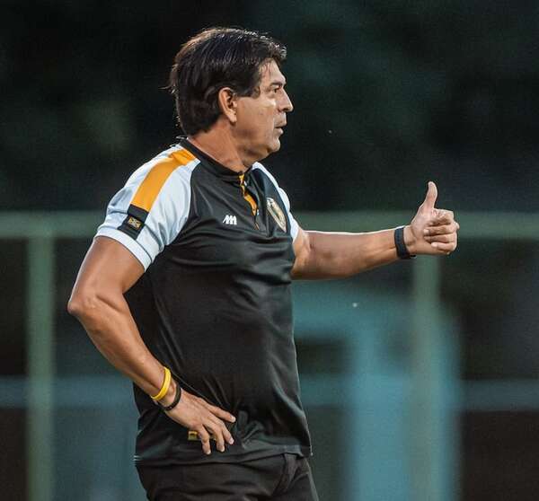Medio costarricense destaca al Pepe Cardozo - Fútbol - ABC Color