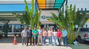 Cooperativistas ecuatorianos comparten experiencias con el cooperativismo paraguayo