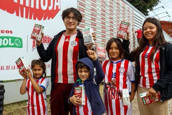 Trébol regaló 2026 packs albirró por la clasificación - Empresariales - ABC Color
