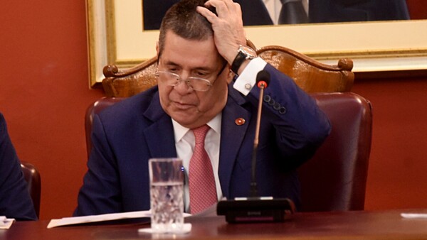 Dicen que ANR celebra aniversario con HC temeroso de perder poder