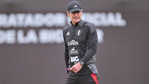 Versus / Perú se queda sin seleccionador tras perder con Paraguay en Lima