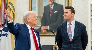 Trump calificó de «momento oscuro» para EE.UU tras asesinato de Charlie Kirk