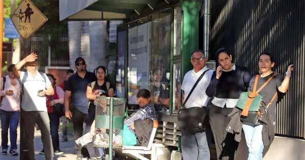 Diario HOY | Reforma de transporte propone servicio mínimo durante paros y huelgas de transportistas
