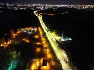 Inauguran 12 kilómetros de iluminación LED entre Hernandarias y Ciudad del Este  - ABC en el Este - ABC Color