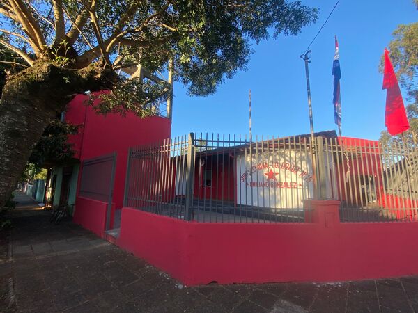 Inauguran mejoras y equipamiento en la Sub Seccional Colorada N°16 y entregan certificados del SNPP