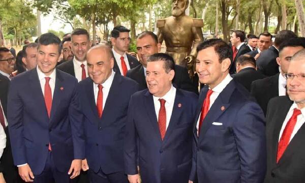 Cartes brinda respaldo a Peña y dice que la ANR es la “esperanza de mejor futuro” en Paraguay – Prensa 5