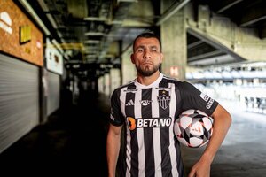 Versus / El Atlético Mineiro reconoce a su paraguayo récord