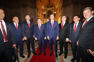 Peña rechaza acusaciones de autoritarismo y dice que "la ANR es tremendamente democrática"
