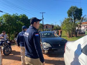 Recuperan vehículo robado tras persecución en Caaguazú