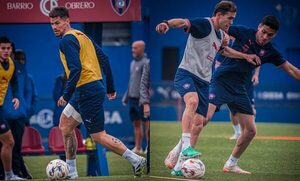 Cerro Porteño recupera a Gastón Giménez y Piris da Motta para el reinicio del Clausura