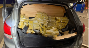 Detienen a pareja paraguaya con más de 180 kilos de marihuana en la frontera con Brasil