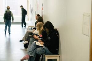 Finlandia publica un estudio revelador tras prohibir los celulares en las escuelas - Mundo - ABC Color
