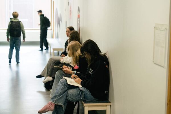 Finlandia publica un estudio revelador tras prohibir los celulares en las escuelas - Mundo - ABC Color