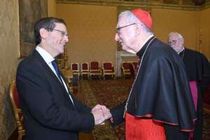 Parolin advierte que escalada de conflictos empuja al mundo “al borde del abismo”  - Mundo - ABC Color