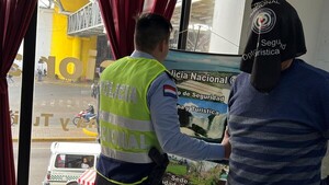 Estafa a brasileño en CDE: Compró teléfonos de alta gama y recibió cajas con piedras
