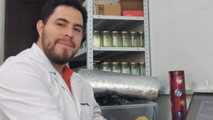 Estudio liderado por paraguayo revela cómo la urbanización empobrece ecosistemas acuáticos