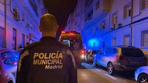 Detienen en España a parejas paraguayas por dejar a sus hijos en el auto para ir a una fiesta - Mundo - ABC Color