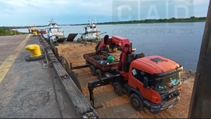 Todo listo para la extracción del camión siniestrado en el río Paraguay - Concepción al Día