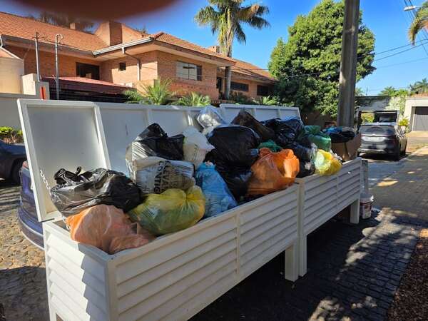 Suman quejas por mala recolección de basura en la gestión de Luis Bello - Nacionales - ABC Color