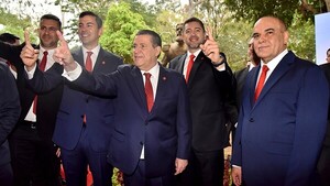 Tenso festejo de ANR con ausencia de varios referentes y la disidencia